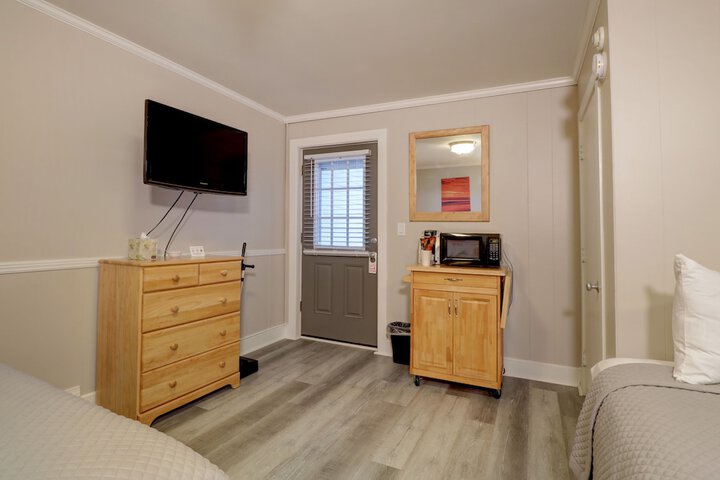 Room 48 of 71