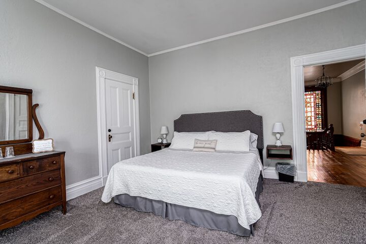 Room 13 of 39