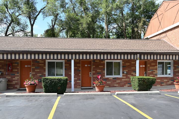 Hotel 11 of 34