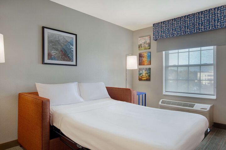 Room 17 of 30