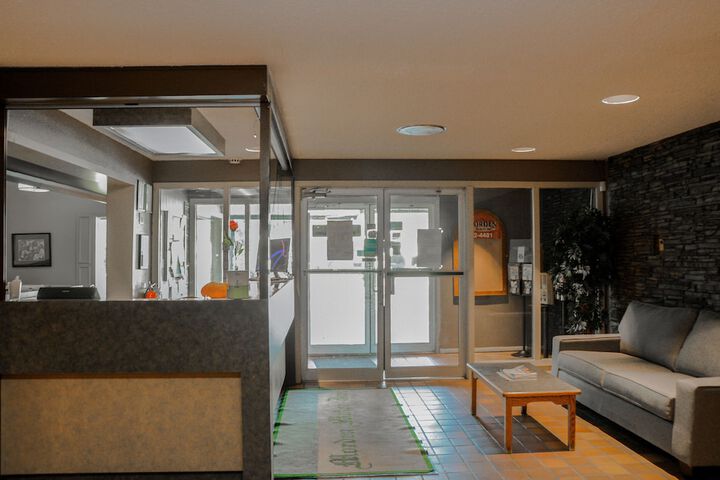 Morden Motor Inn