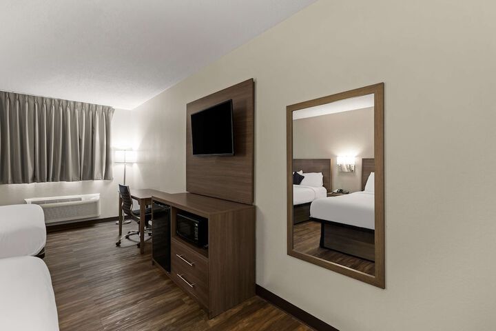Red Lion Inn & Suites Caseyville