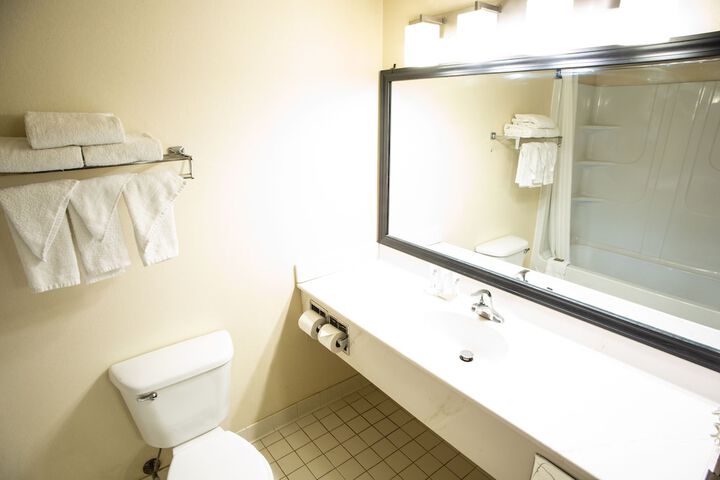 Country Inn & Suites by Radisson Harrisburg West Mechanicsburg