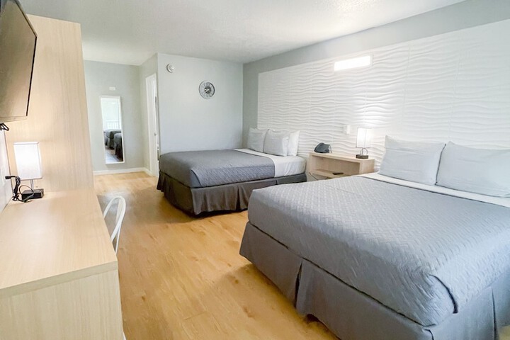 Room 83 of 123