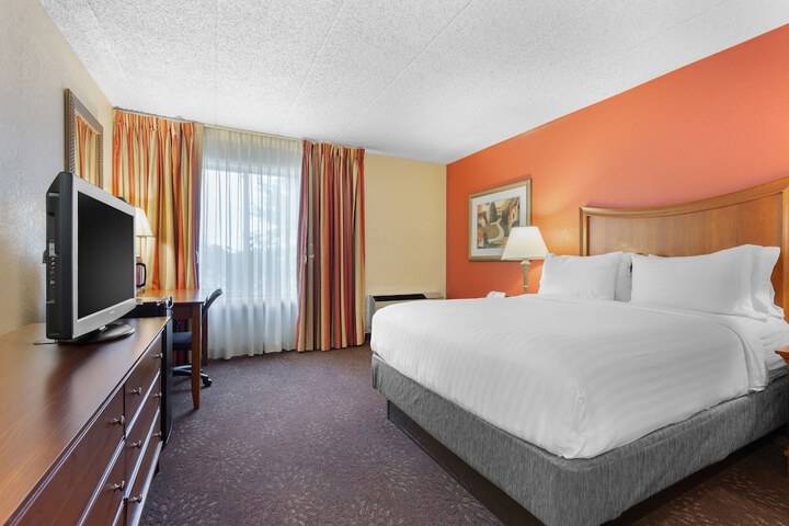 Room 17 of 48