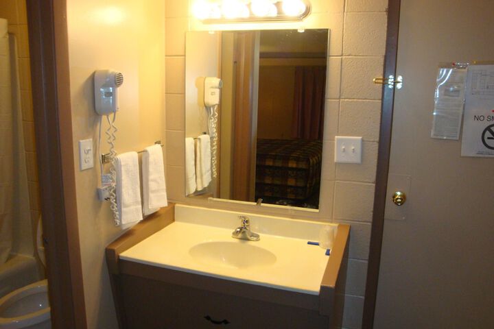 Room 13 of 24