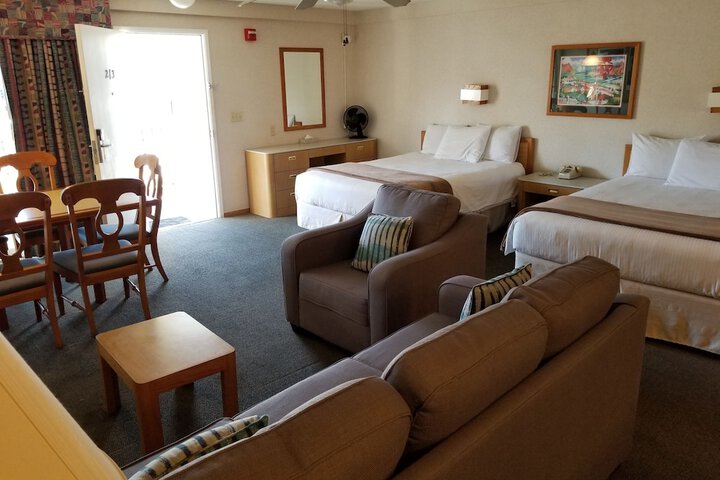 Room 164 of 229
