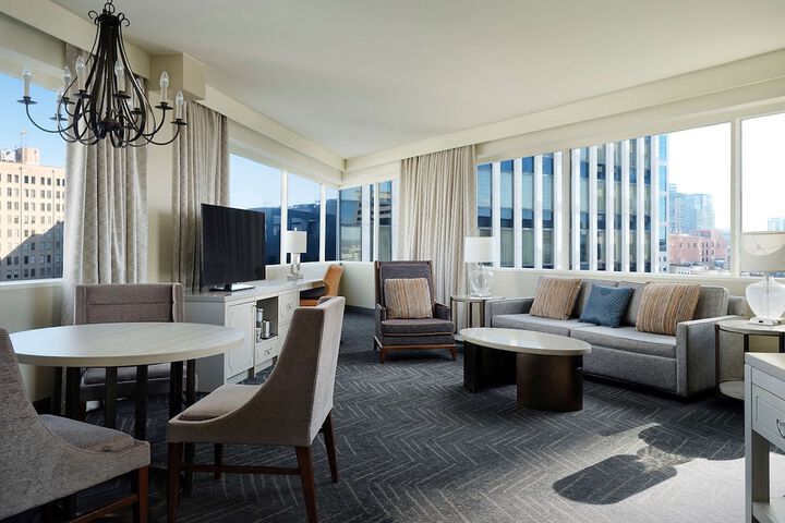 Room 42 of 71