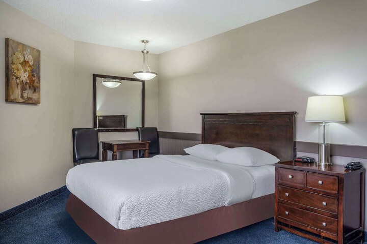 Room 25 of 31