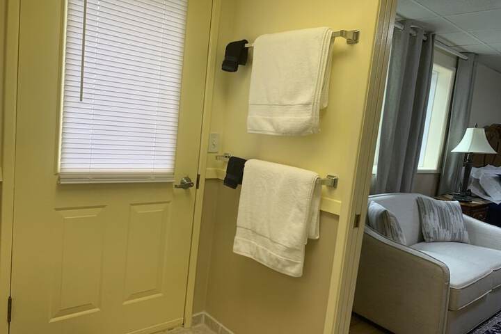 Room 34 of 42