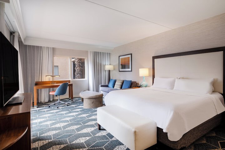 Crowne Plaza Phoenix - Chandler Golf Resort by IHG