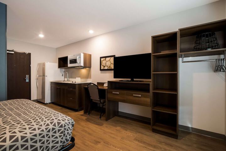 WoodSpring Suites Moreno Valley