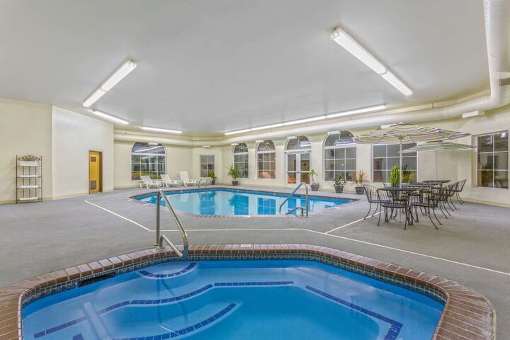 Pool 3 of 25