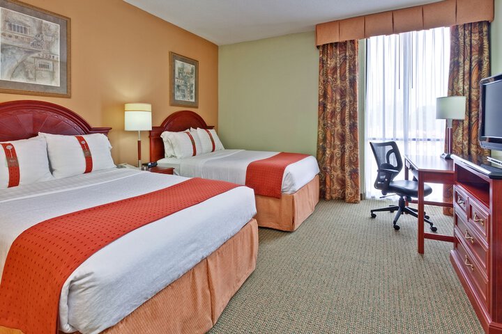 Room 12 of 35