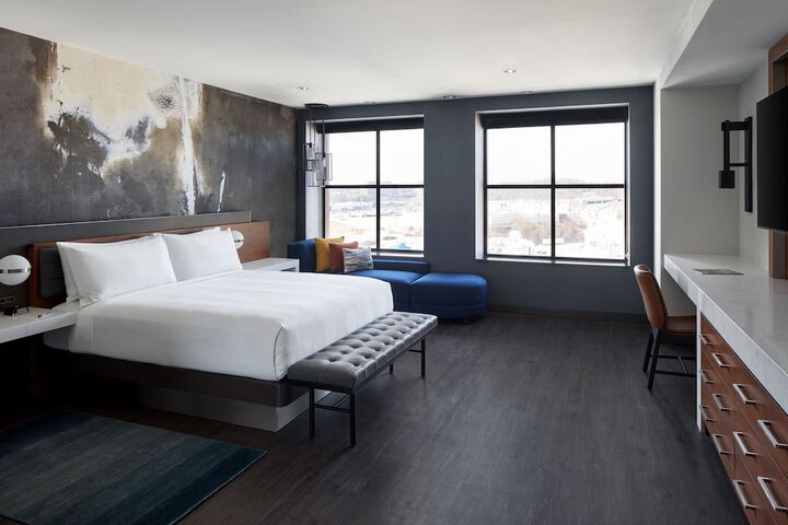 Room 17 of 85
