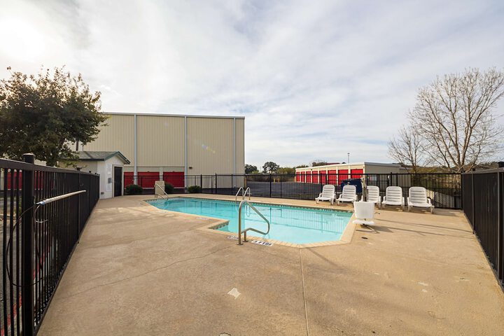 Pool 10 of 58