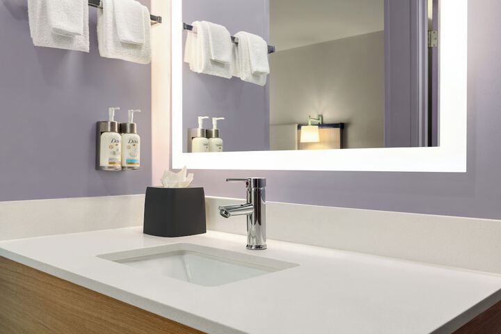 Garner Hotel Salt Lake City Airport by IHG