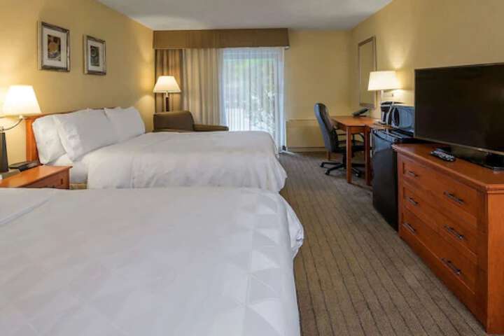 Allure Hotel & Conference Centre