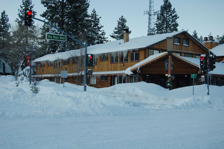 Robinhood Resort