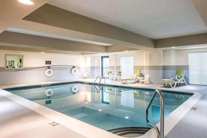 Sleep Inn & Suites Queensbury - Lake George