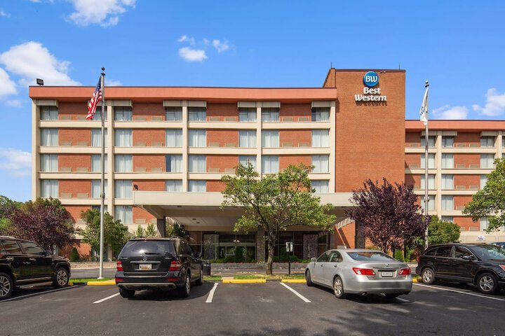 Hotel 2 of 45