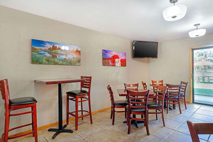 Best Western Ponderosa Lodge
