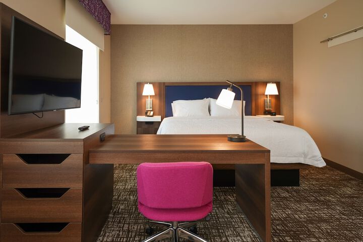 Room 34 of 62