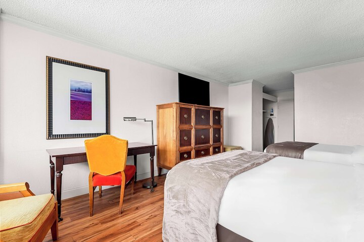 Room 16 of 26