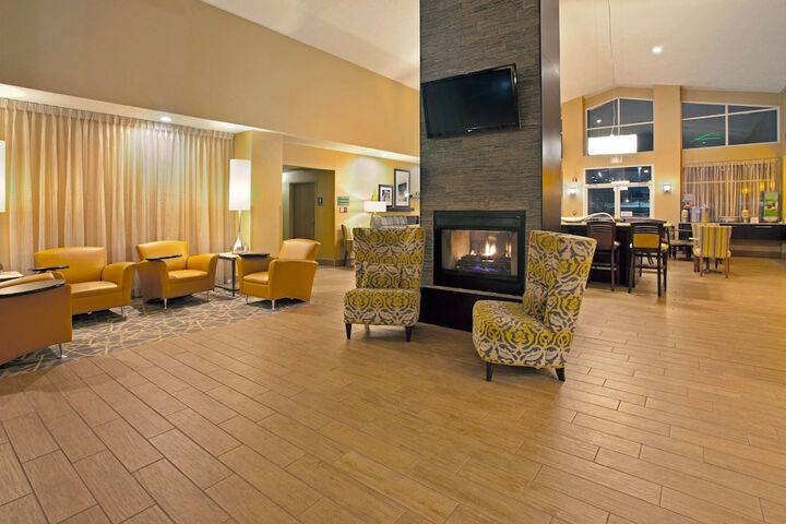 Hampton Inn & Suites Cleveland / Independence
