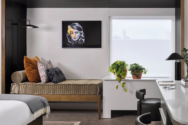Room 31 of 115
