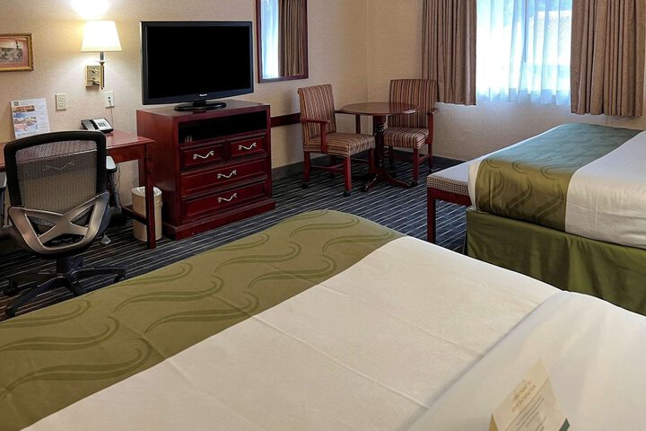 Room 15 of 25