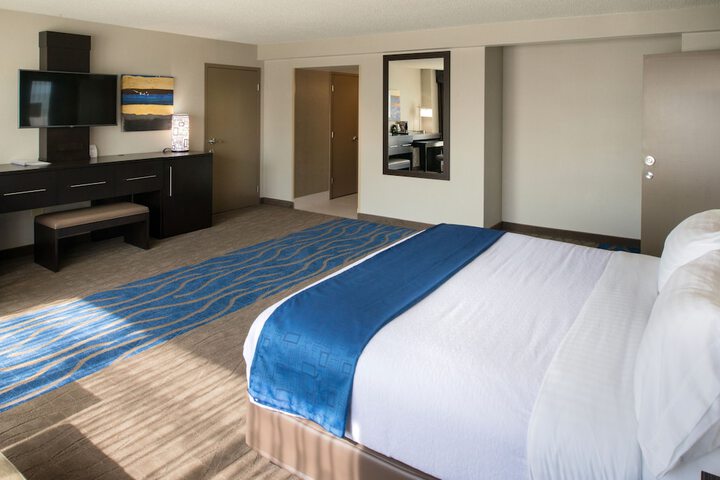 Room 40 of 72