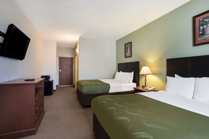 Room 15 of 42