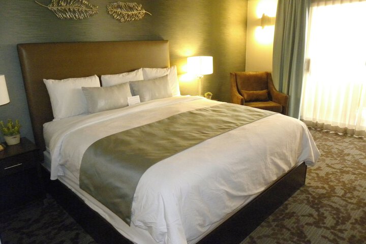 Room 17 of 31