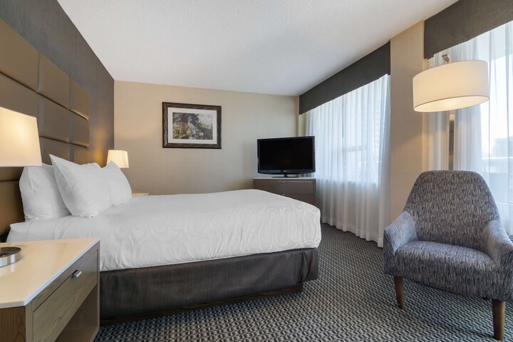 Room 44 of 72
