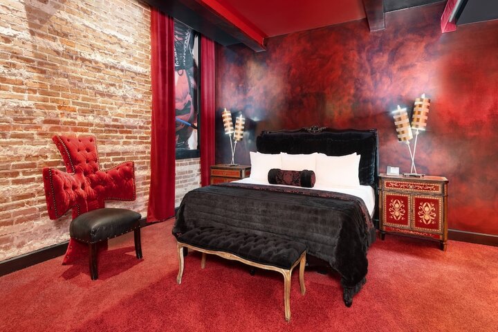 Room 48 of 98