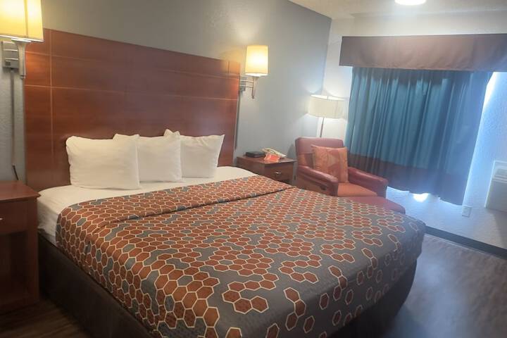 Room 17 of 21