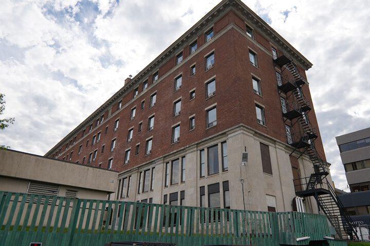 Hotel 2 of 57