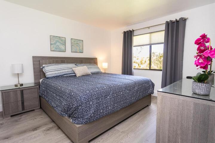 Bass & Sun Condominium 2 / 2 Bedroom