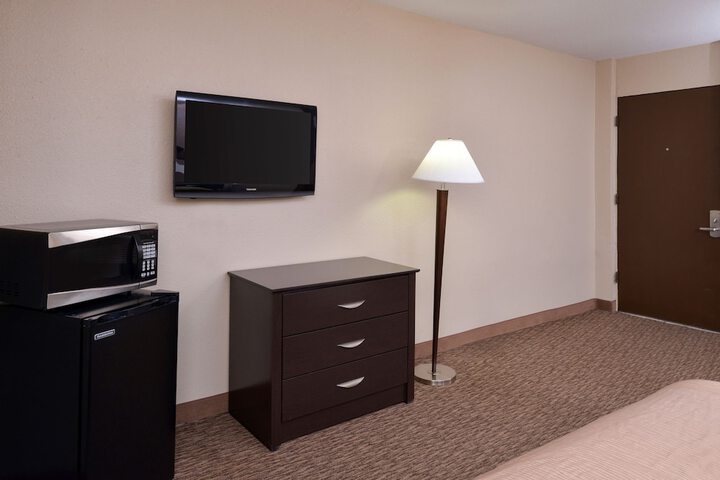 Room 17 of 65