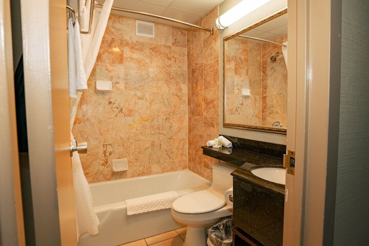 Room 16 of 17