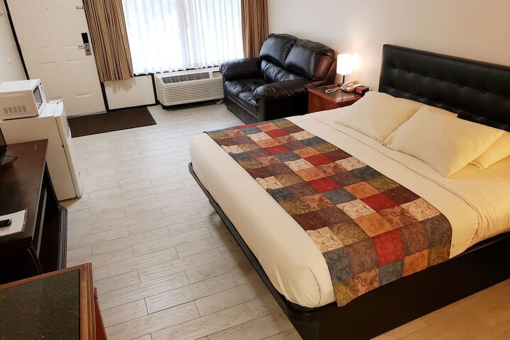 Room 48 of 62