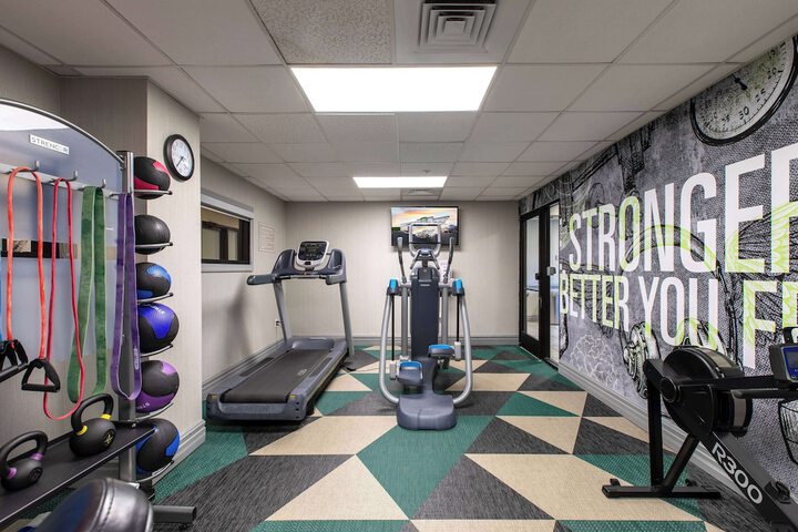 Wingate by Wyndham Charlotte Speedway / Concord