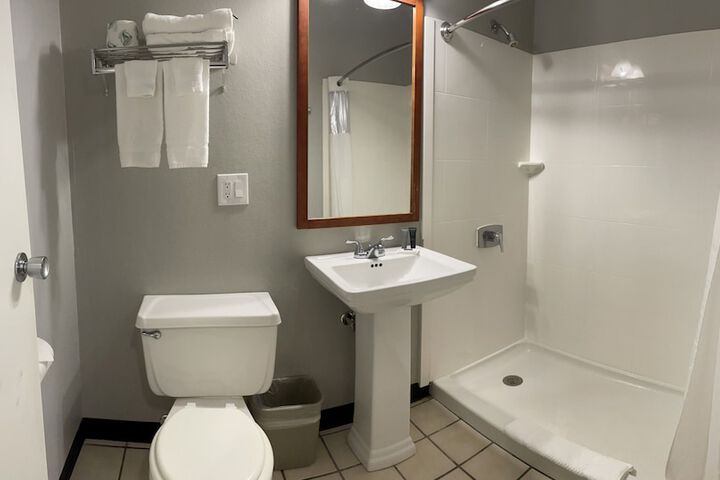 Carolina Pine Inn