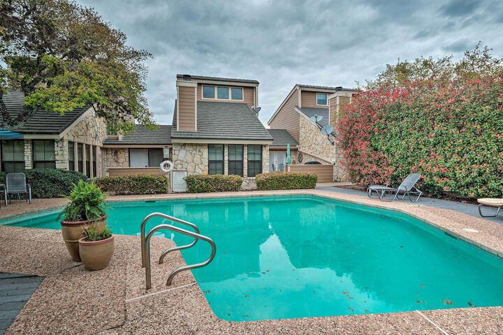 Horseshoe Bay Resort Townhome - Near Lake Lbj!