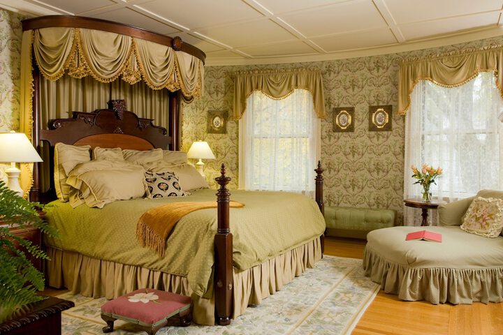 Berry Manor Inn
