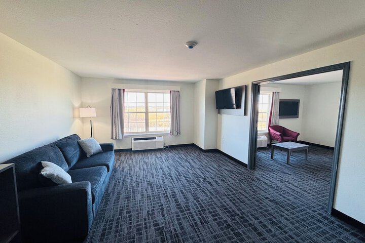Room 7 of 27