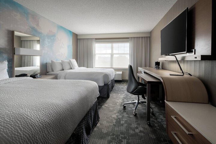 Room 17 of 36