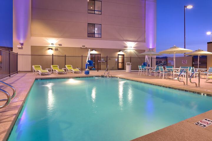 Holiday Inn Express & Suites Phoenix West - Buckeye by IHG