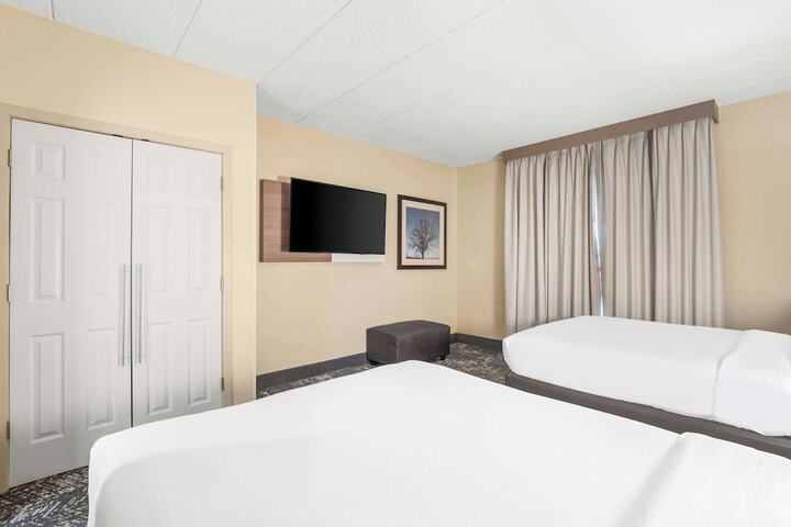 Room 38 of 62